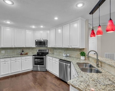 14 Almond Branch Place - Photo Thumbnail 9
