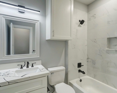 9306 E Avenue L - Photo Thumbnail 11