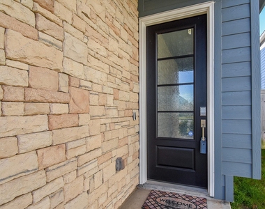 5646 Amber Brook Lane - Photo Thumbnail 2