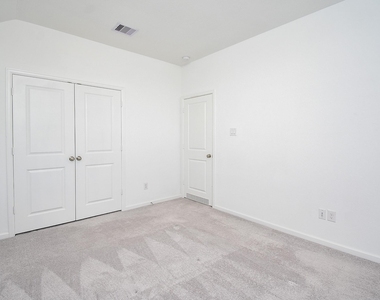 5646 Amber Brook Lane - Photo Thumbnail 25