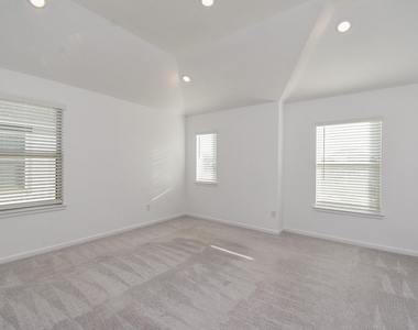 5646 Amber Brook Lane - Photo Thumbnail 13