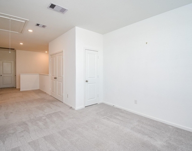 5646 Amber Brook Lane - Photo Thumbnail 20