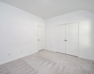 5646 Amber Brook Lane - Photo Thumbnail 23