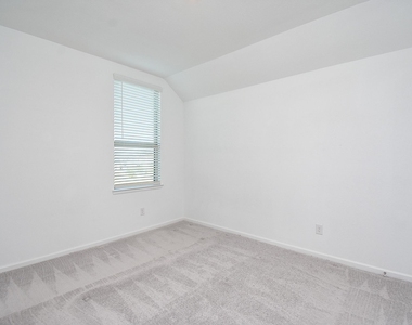 5646 Amber Brook Lane - Photo Thumbnail 24