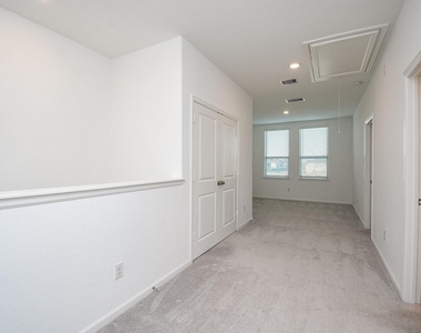 5646 Amber Brook Lane - Photo Thumbnail 18