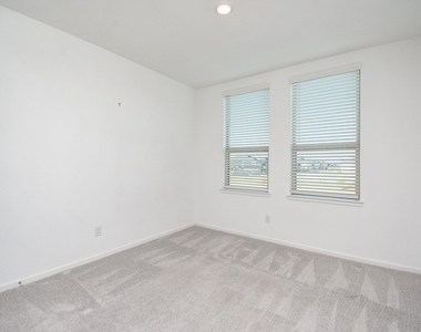 5646 Amber Brook Lane - Photo Thumbnail 19