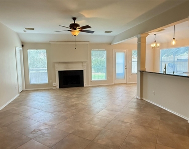 3511 Paigewood Drive - Photo Thumbnail 4