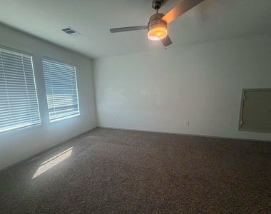 7122 Dawn View Lane - Photo Thumbnail 18