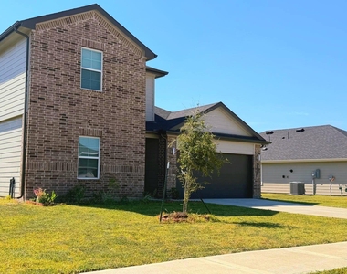 7122 Dawn View Lane - Photo Thumbnail 4