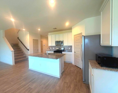 7122 Dawn View Lane - Photo Thumbnail 10