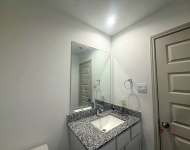 7122 Dawn View Lane - Photo Thumbnail 25