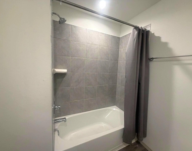 7122 Dawn View Lane - Photo Thumbnail 13