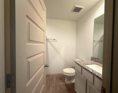 7122 Dawn View Lane - Photo Thumbnail 16
