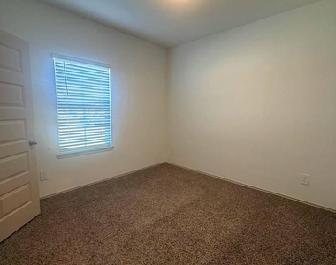 7122 Dawn View Lane - Photo Thumbnail 28