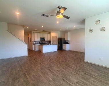 7122 Dawn View Lane - Photo Thumbnail 9