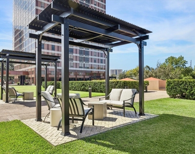 5100 San Felipe Street - Photo Thumbnail 32