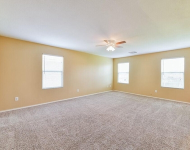 7906 Ashland Springs Lane - Photo Thumbnail 6