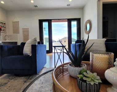 706 Delano Street - Photo Thumbnail 27