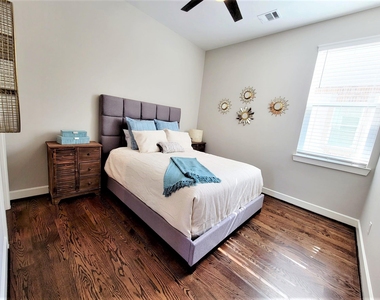 706 Delano Street - Photo Thumbnail 21