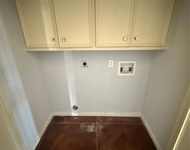 102 Lindley Street - Photo Thumbnail 10