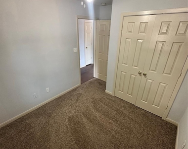 102 Lindley Street - Photo Thumbnail 15