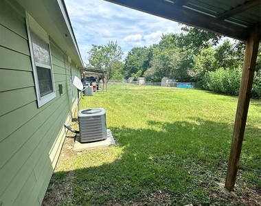 102 Lindley Street - Photo Thumbnail 24