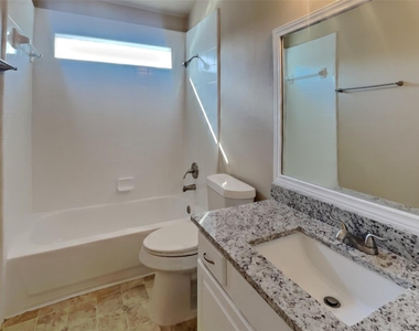 6422 Brazos Glen Lane - Photo Thumbnail 13