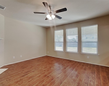 6422 Brazos Glen Lane - Photo Thumbnail 1
