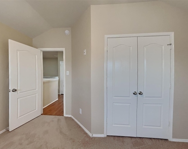 6422 Brazos Glen Lane - Photo Thumbnail 12