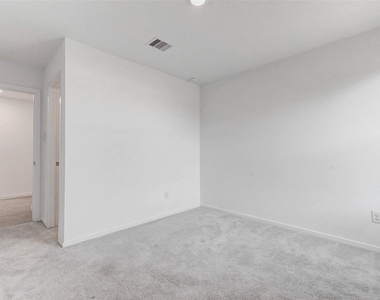 6655 Orange Daylily Lane - Photo Thumbnail 14