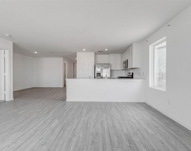 6655 Orange Daylily Lane - Photo Thumbnail 5