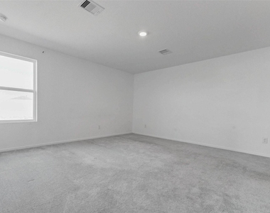 6655 Orange Daylily Lane - Photo Thumbnail 16