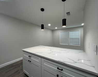 11 Carol Court - Photo Thumbnail 11