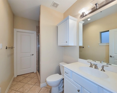 1742 Michigan Street - Photo Thumbnail 27