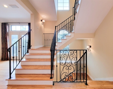 1742 Michigan Street - Photo Thumbnail 11