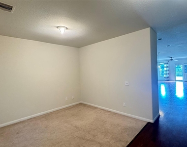 20103 Linden Spruce Lane - Photo Thumbnail 12
