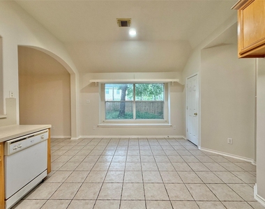 110 S Merryweather Circle - Photo Thumbnail 26