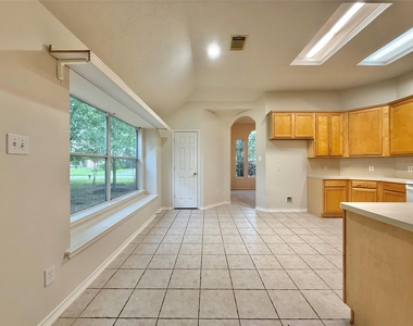 110 S Merryweather Circle - Photo Thumbnail 27