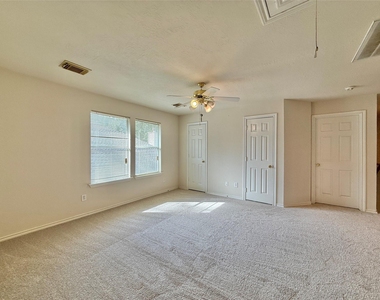 110 S Merryweather Circle - Photo Thumbnail 43
