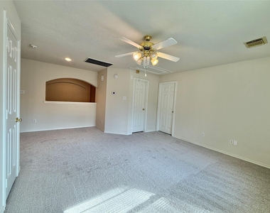 110 S Merryweather Circle - Photo Thumbnail 36