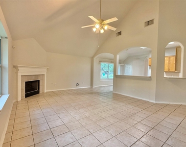 110 S Merryweather Circle - Photo Thumbnail 17
