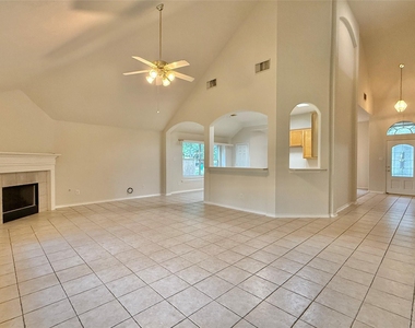 110 S Merryweather Circle - Photo Thumbnail 18