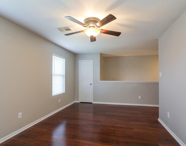 7819 Adonis Avenue - Photo Thumbnail 7