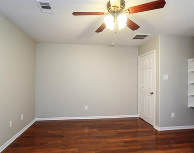 7819 Adonis Avenue - Photo Thumbnail 3