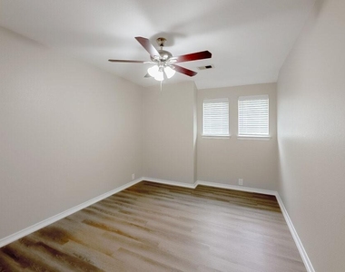 26138 Flinton Drive - Photo Thumbnail 12
