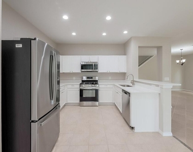 26138 Flinton Drive - Photo Thumbnail 5