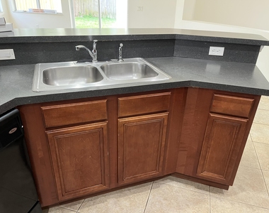 437 Pasto Circle Sw - Photo Thumbnail 18
