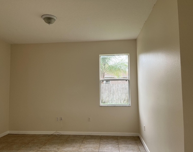 437 Pasto Circle Sw - Photo Thumbnail 8
