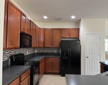 437 Pasto Circle Sw - Photo Thumbnail 17