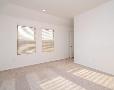 18438 Running Shadow Court - Photo Thumbnail 8
